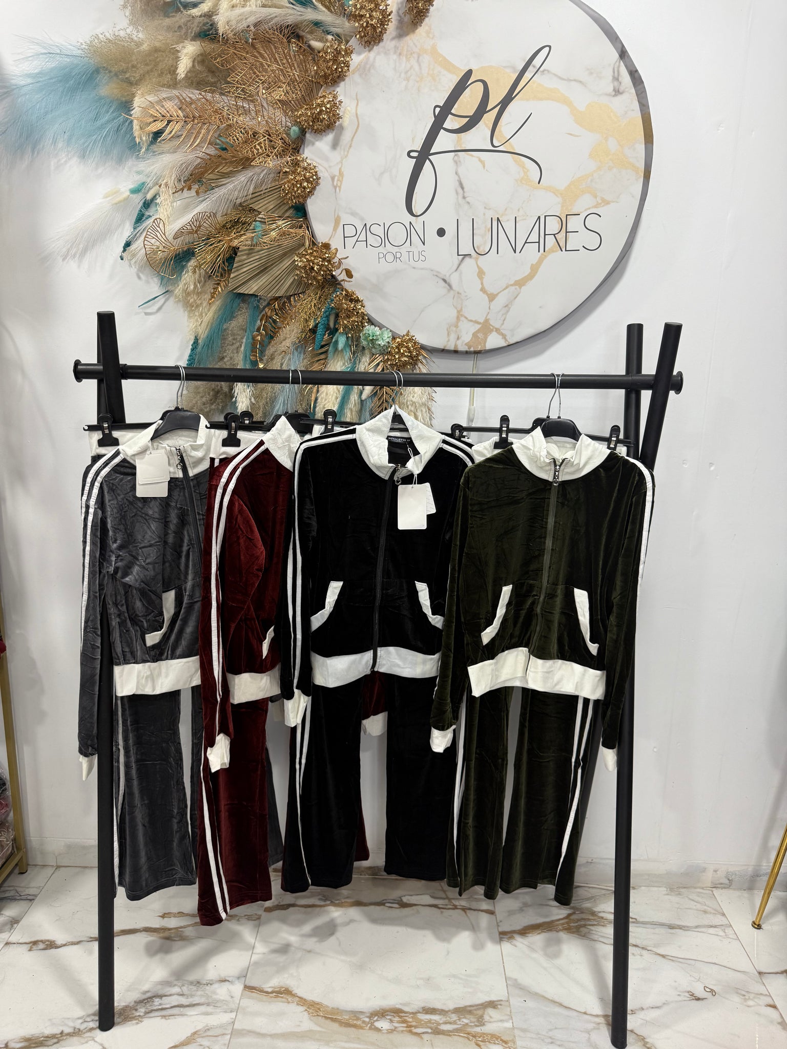 CONJUNTO PEQUE