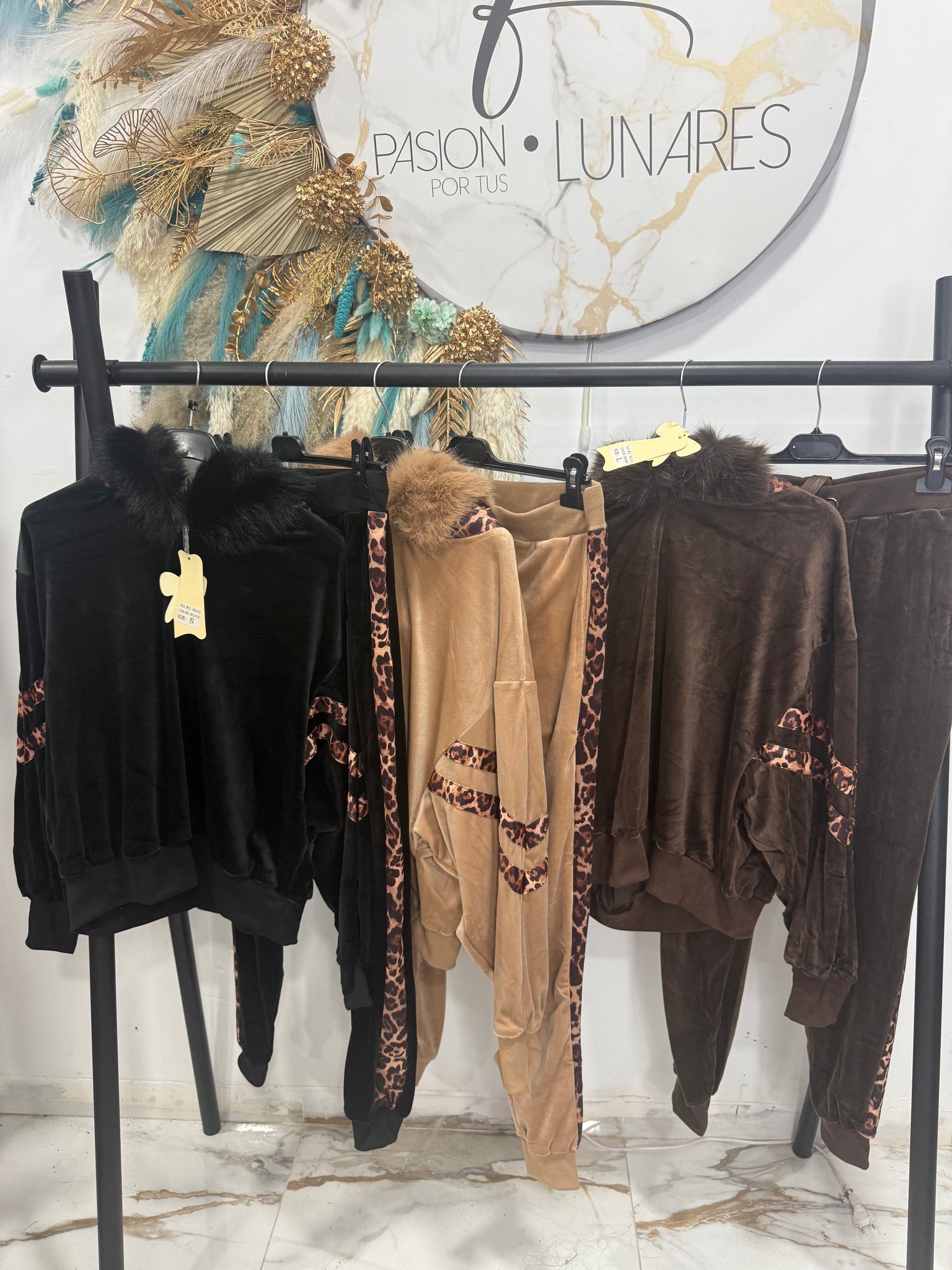 CONJUNTO LEON