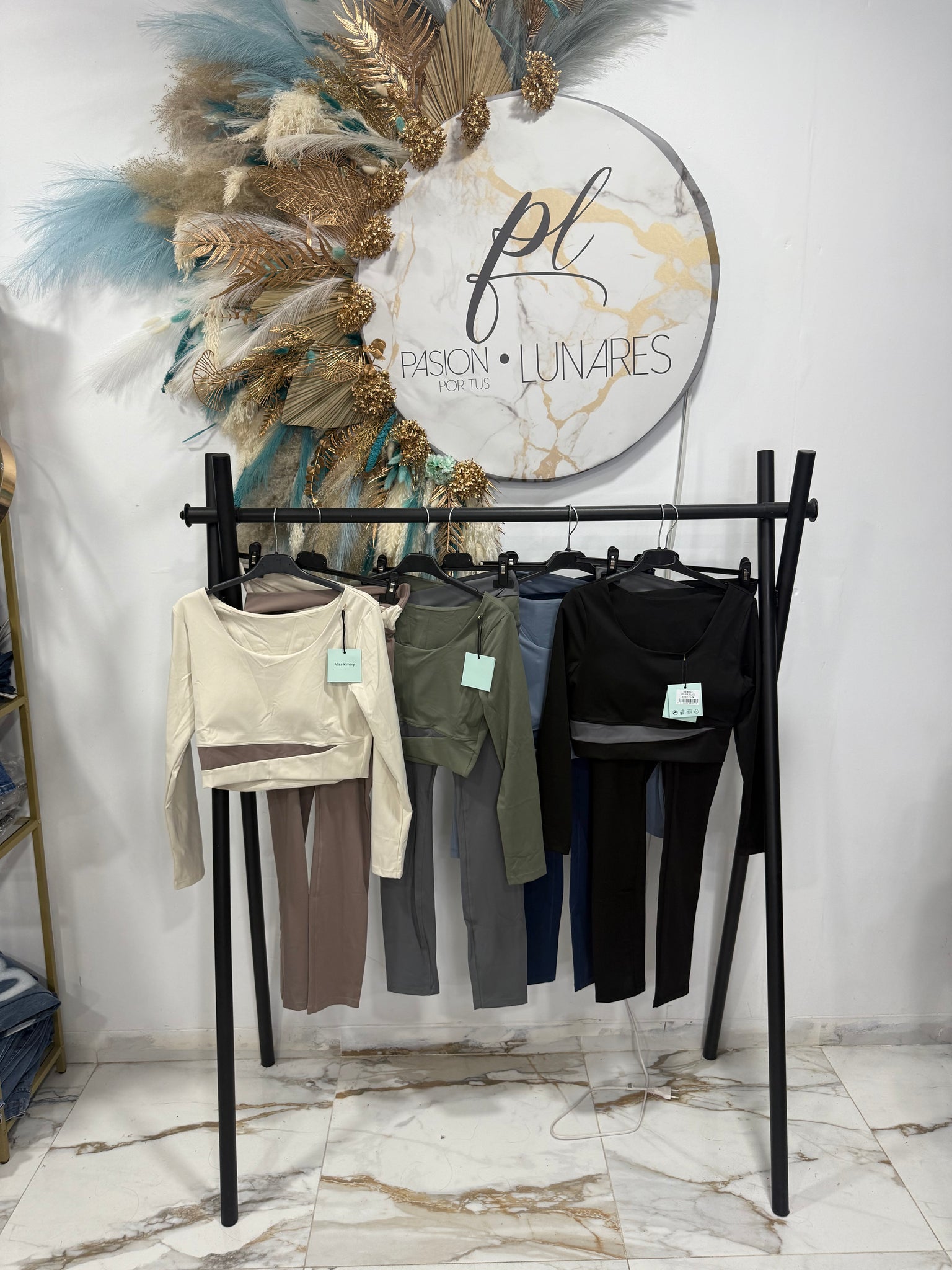 CONJUNTO TIRA